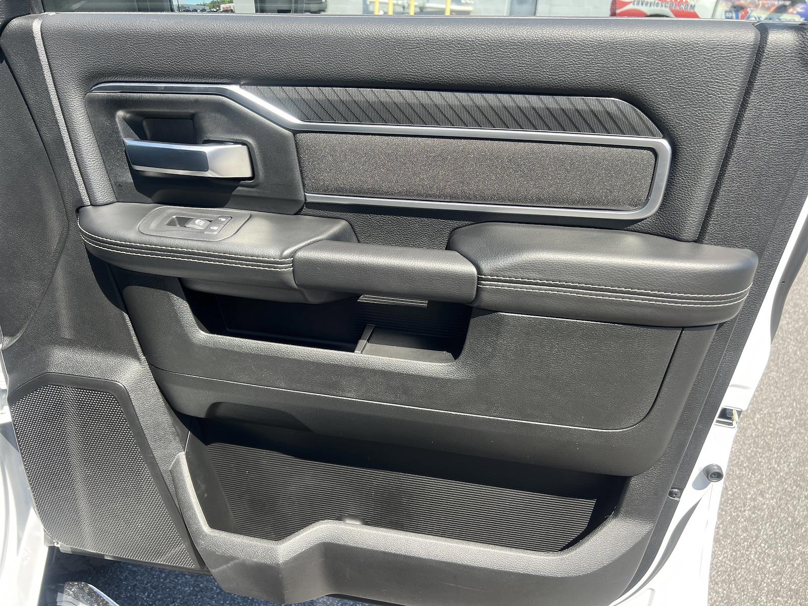 Used 2025 Ram 2500 - photo 20