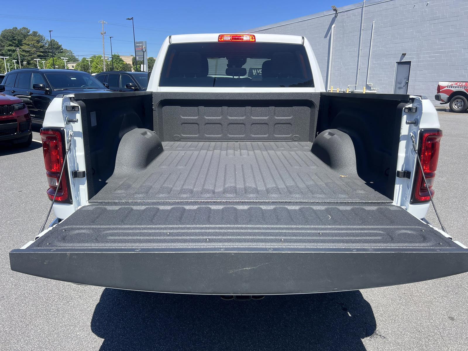 Used 2025 Ram 2500 - photo 25