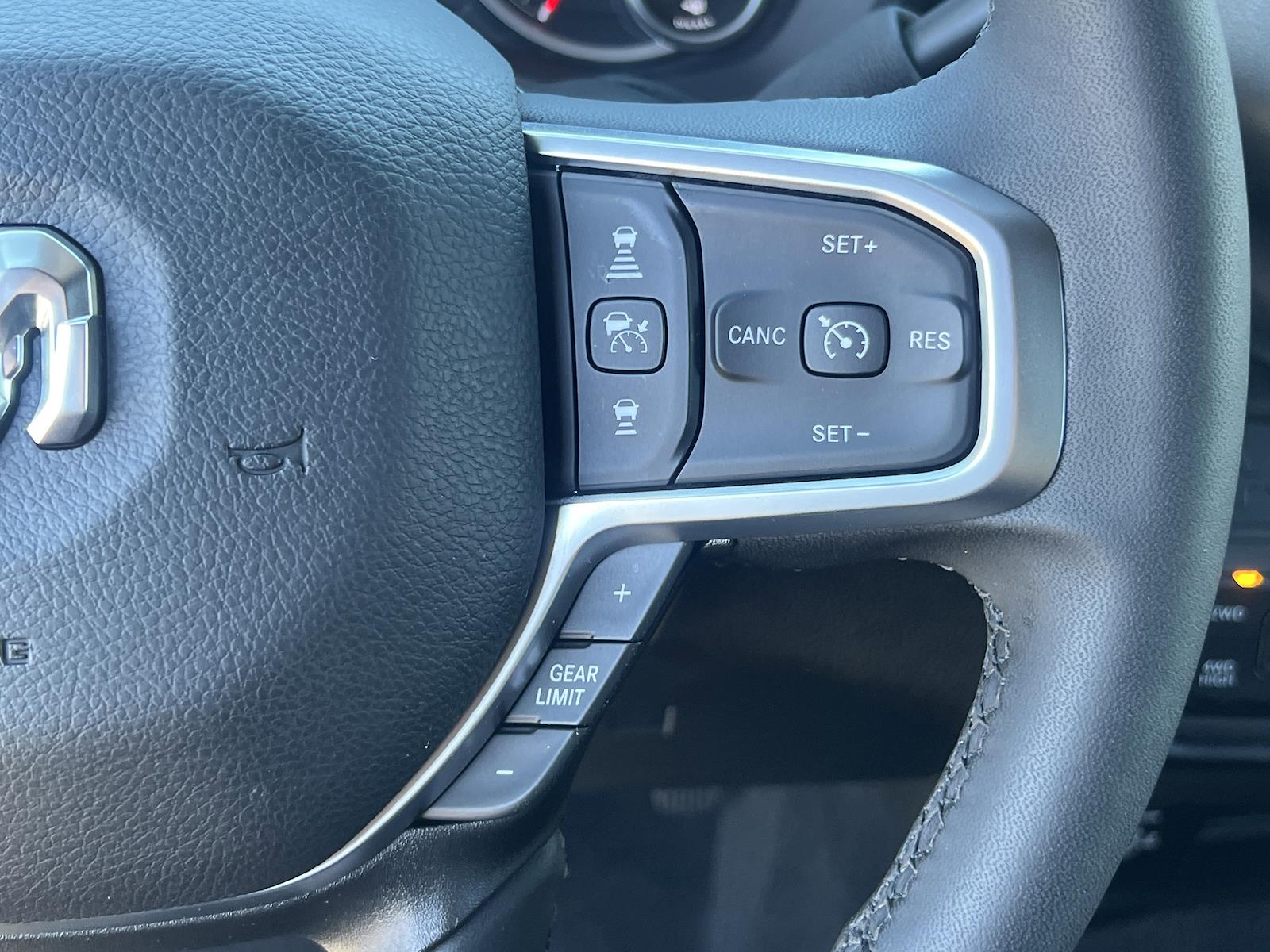Used 2025 Ram 2500 - photo 33