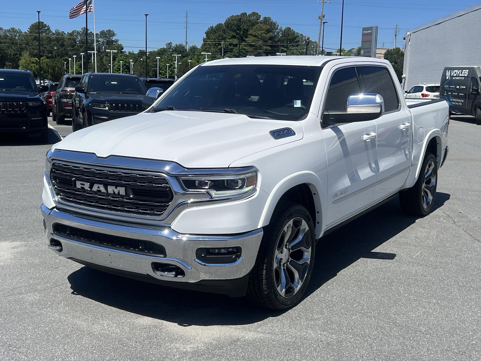 Used 2023 Ram 1500 - photo 2