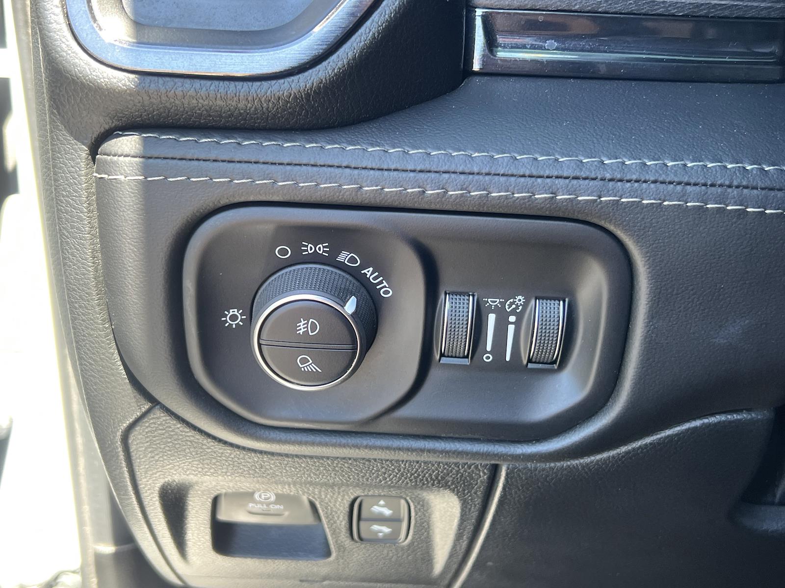Used 2023 Ram 1500 - photo 36