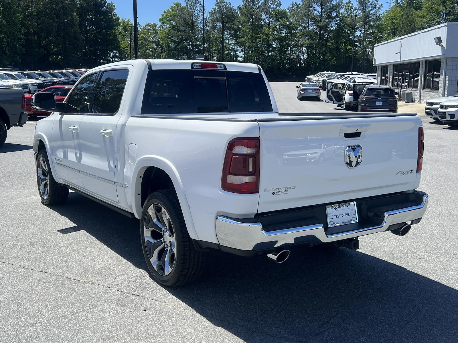 Used 2023 Ram 1500 - photo 7