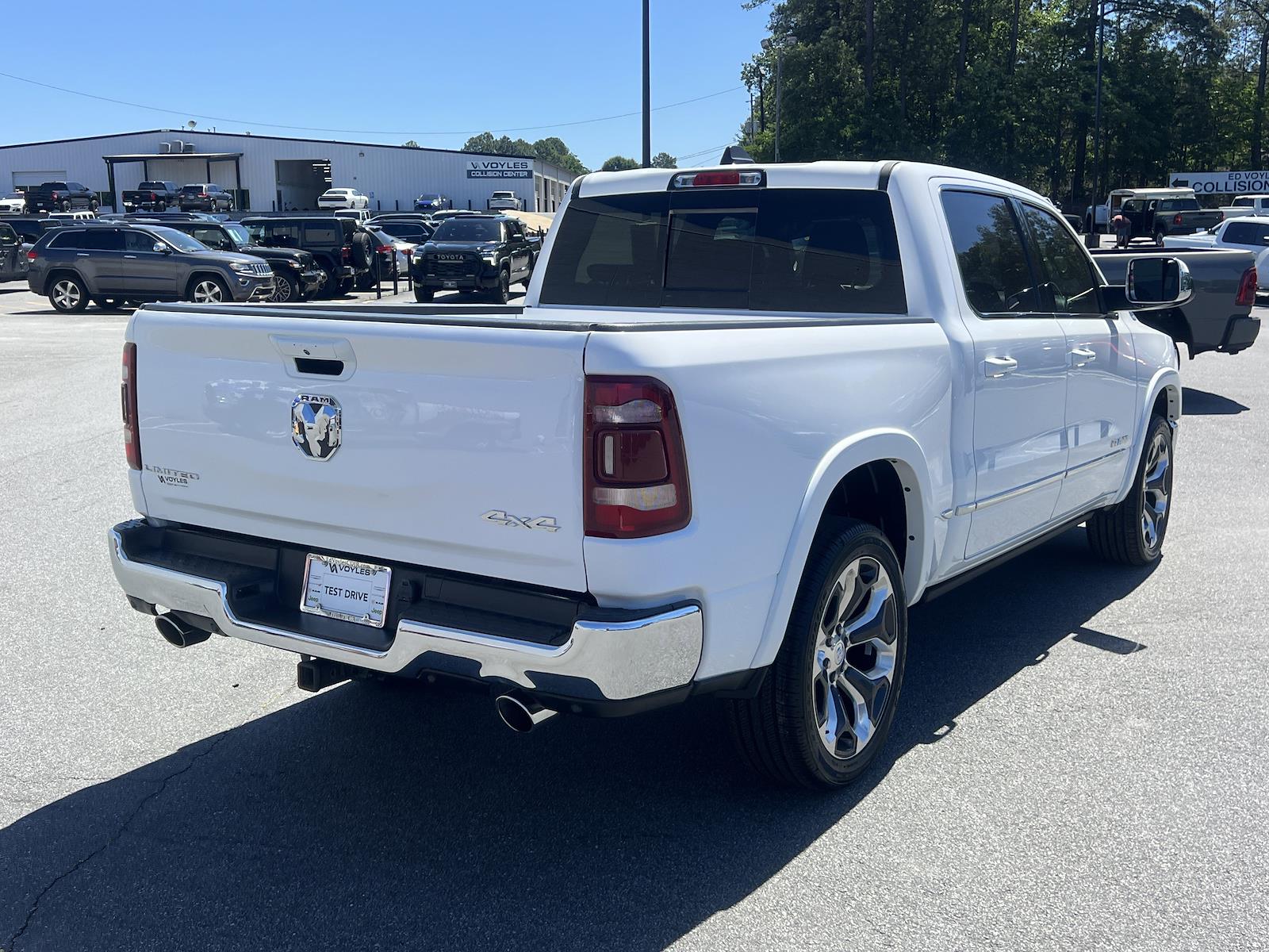 Used 2023 Ram 1500 - photo 9