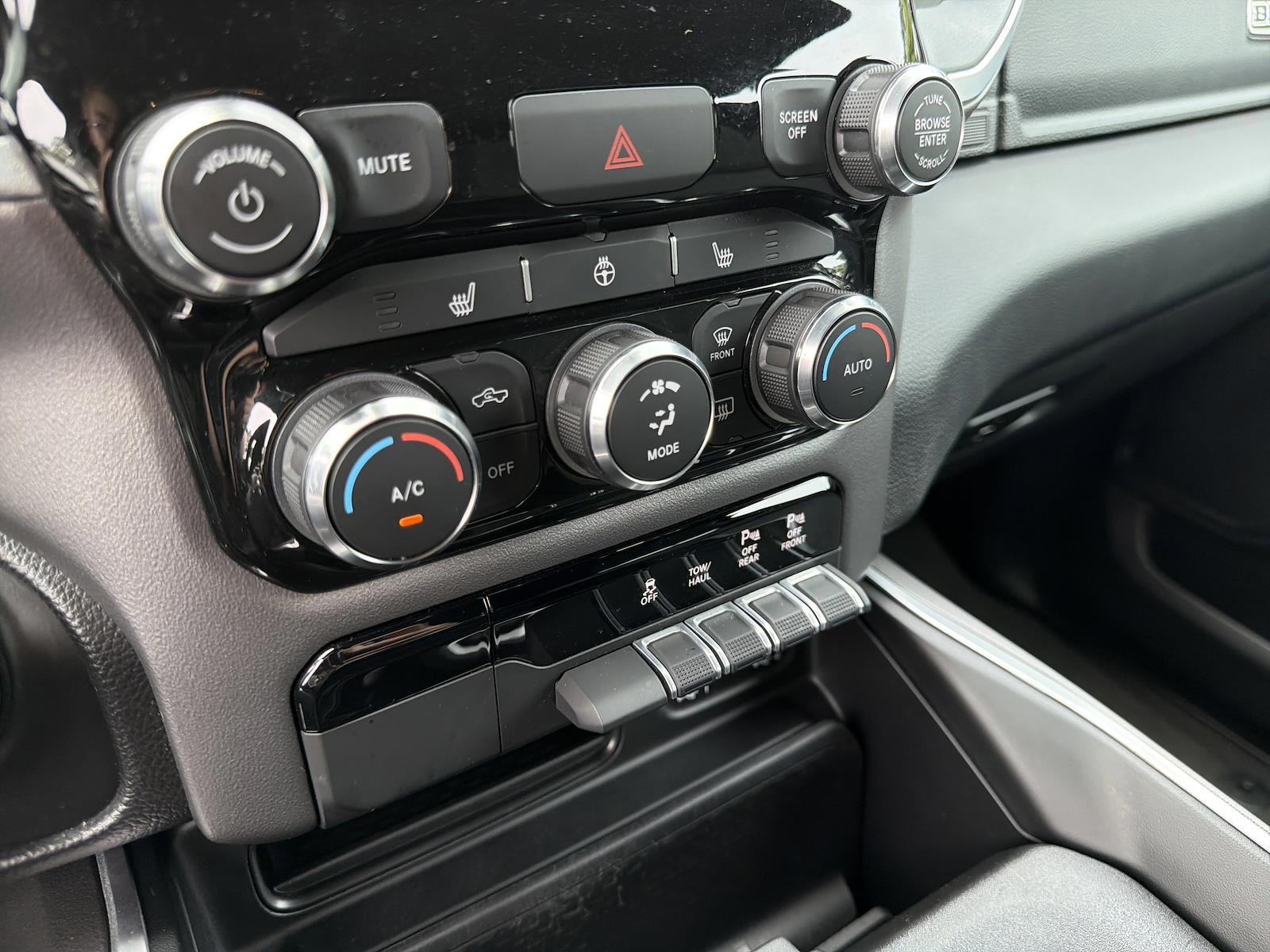 Used 2022 Ram 1500 - photo 26