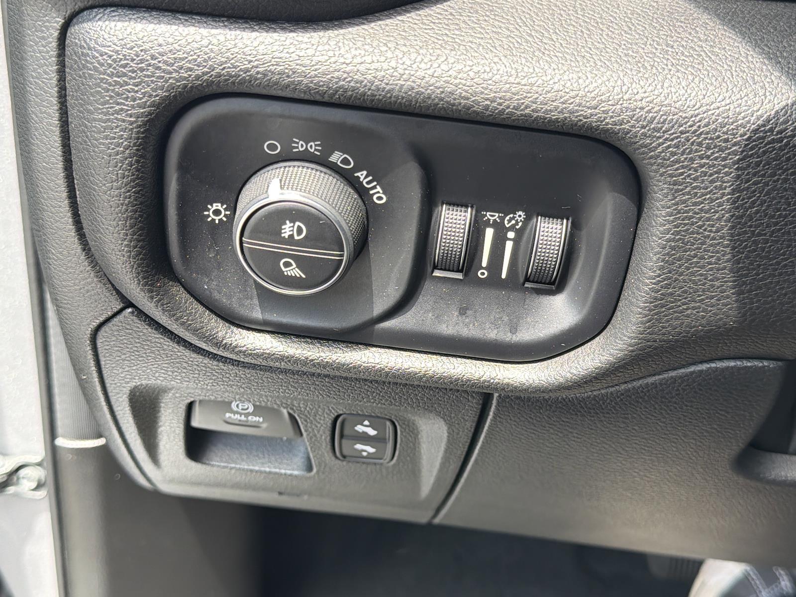 Used 2023 Ram 1500 - photo 30