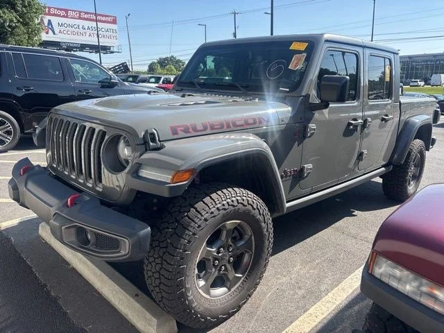 Used 2020 Jeep Gladiator - photo 1