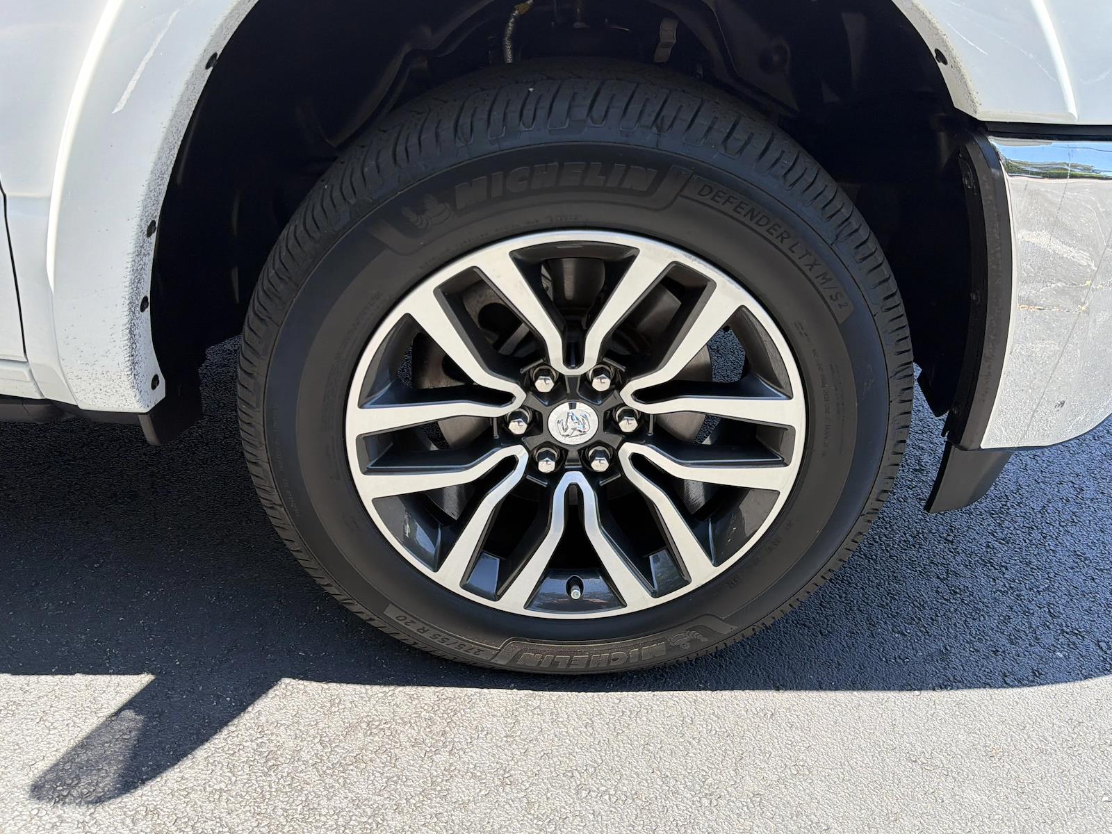 Used 2025 Ram 1500 - photo 15