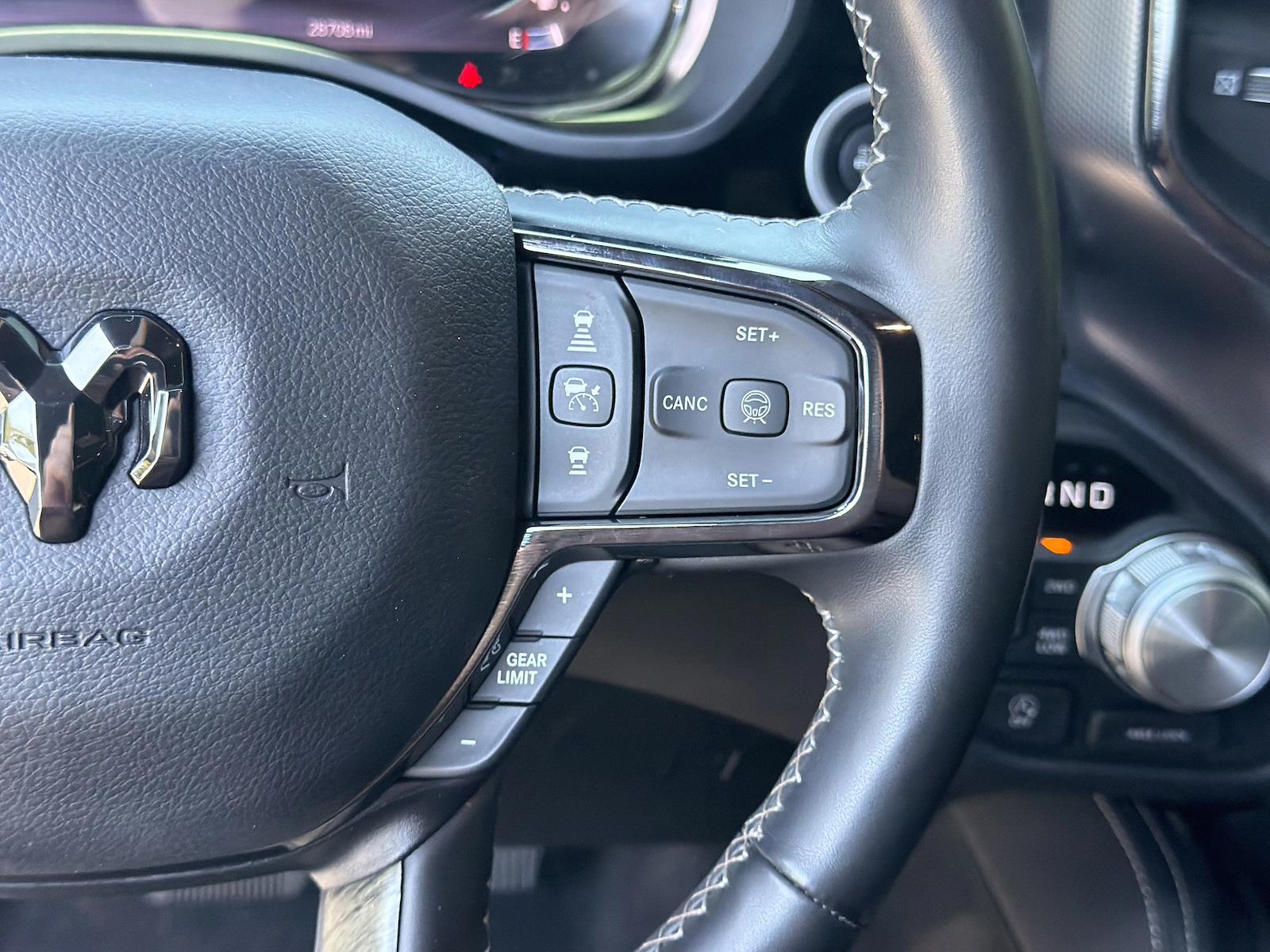 Used 2025 Ram 1500 - photo 34