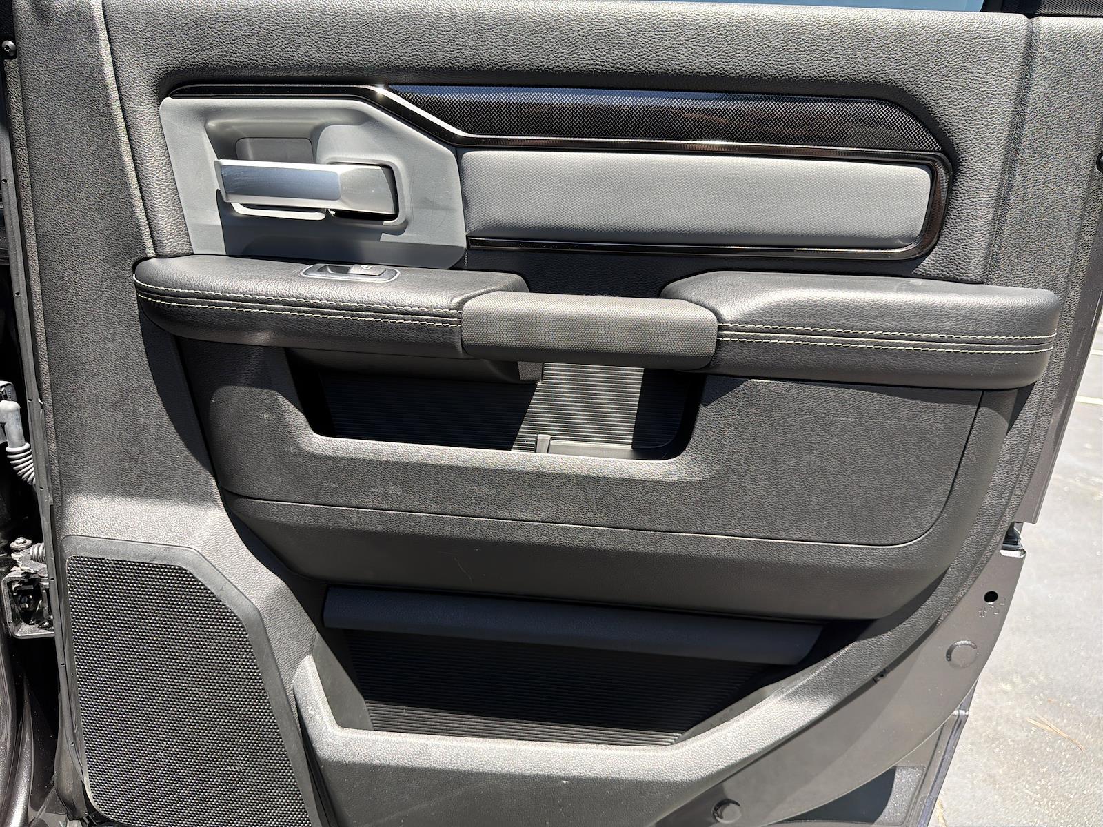 Used 2023 Ram 2500 - photo 18