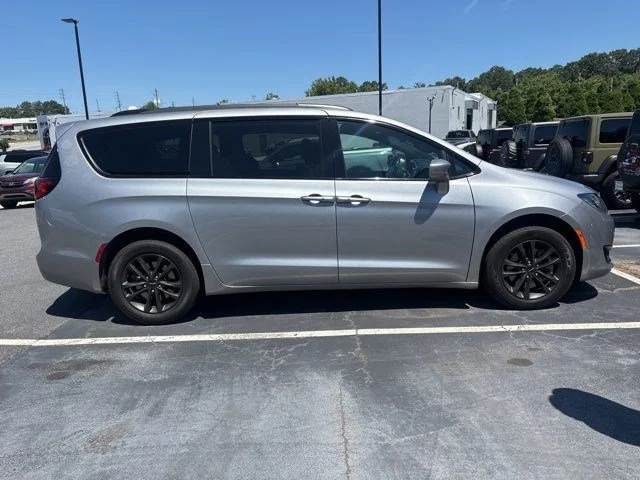 Used 2020 Chrysler Pacifica - photo 6