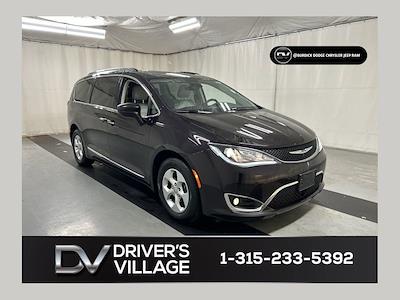 2017 Chrysler Pacifica FWD Minivan for sale #G17663519 - photo 1