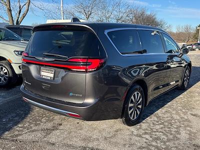 Used 2022 Chrysler Pacifica Touring L Minivan for sale #25CL034A - photo 2