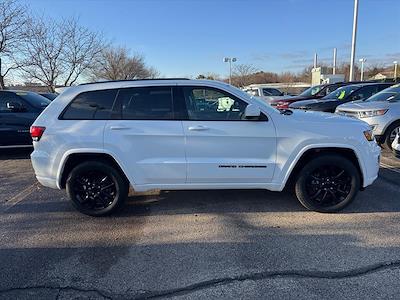 Used 2019 Jeep Grand Cherokee Altitude for sale #25JL229A - photo 2