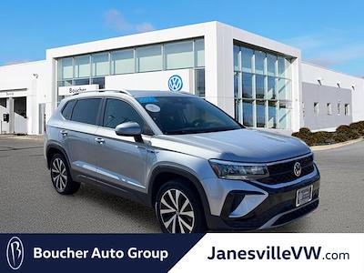Used 2022 Volkswagen Taos - photo 1