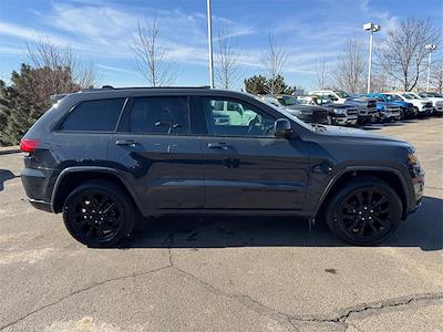 Used 2018 Jeep Grand Cherokee - photo 1