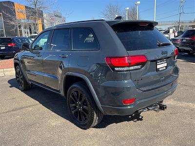Used 2018 Jeep Grand Cherokee - photo 1
