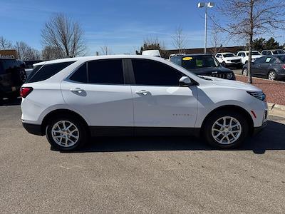 Used 2022 Chevrolet Equinox - photo 2