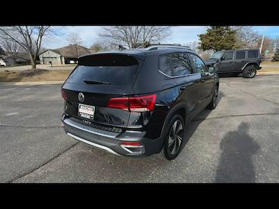 Used 2023 Volkswagen Taos SE for sale #26RL057B1 - photo 2
