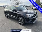 Used 2023 Volkswagen Taos SE for sale #26RL057B1 - photo 1