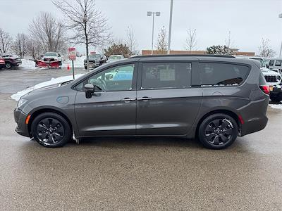 Used 2020 Chrysler Pacifica Limited Minivan for sale #26VL003A - photo 2