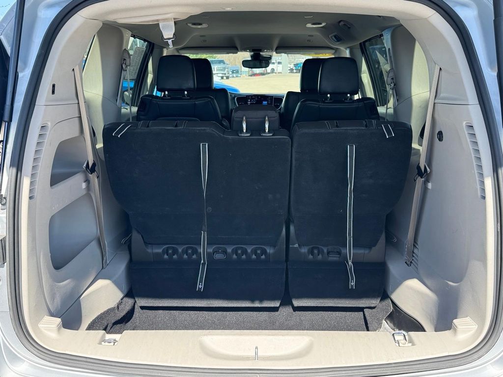 Used 2024 Chrysler Pacifica - photo 7