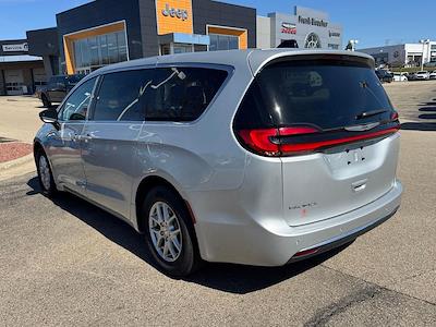 2024 Chrysler Pacifica FWD Minivan for sale #PL5400 - photo 2