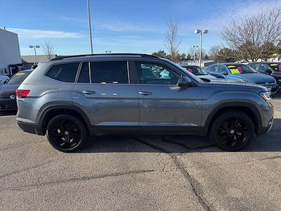 Used 2023 Volkswagen Atlas SE for sale #PXL5367A - photo 2