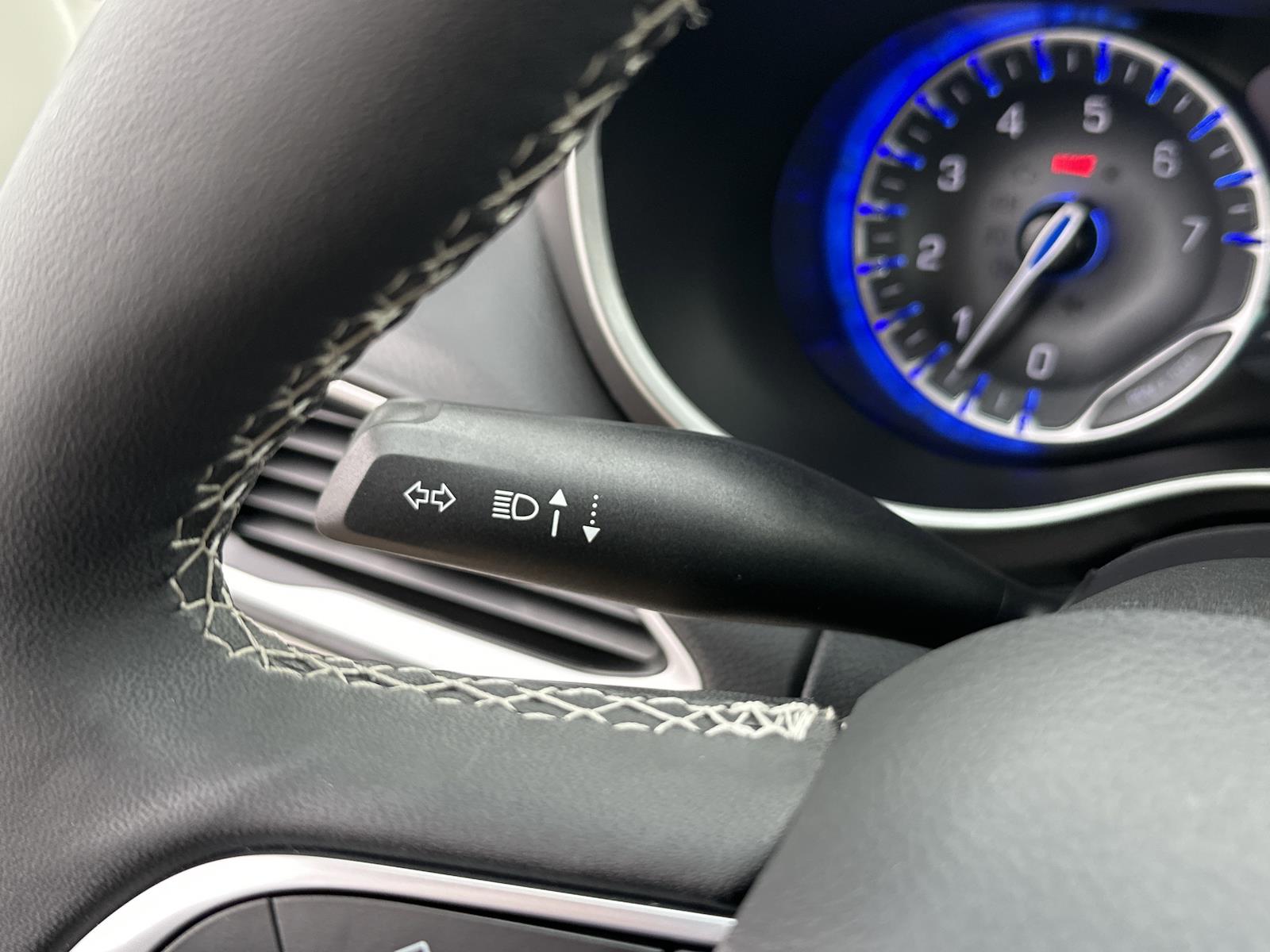 Used 2024 Chrysler Pacifica - photo 20