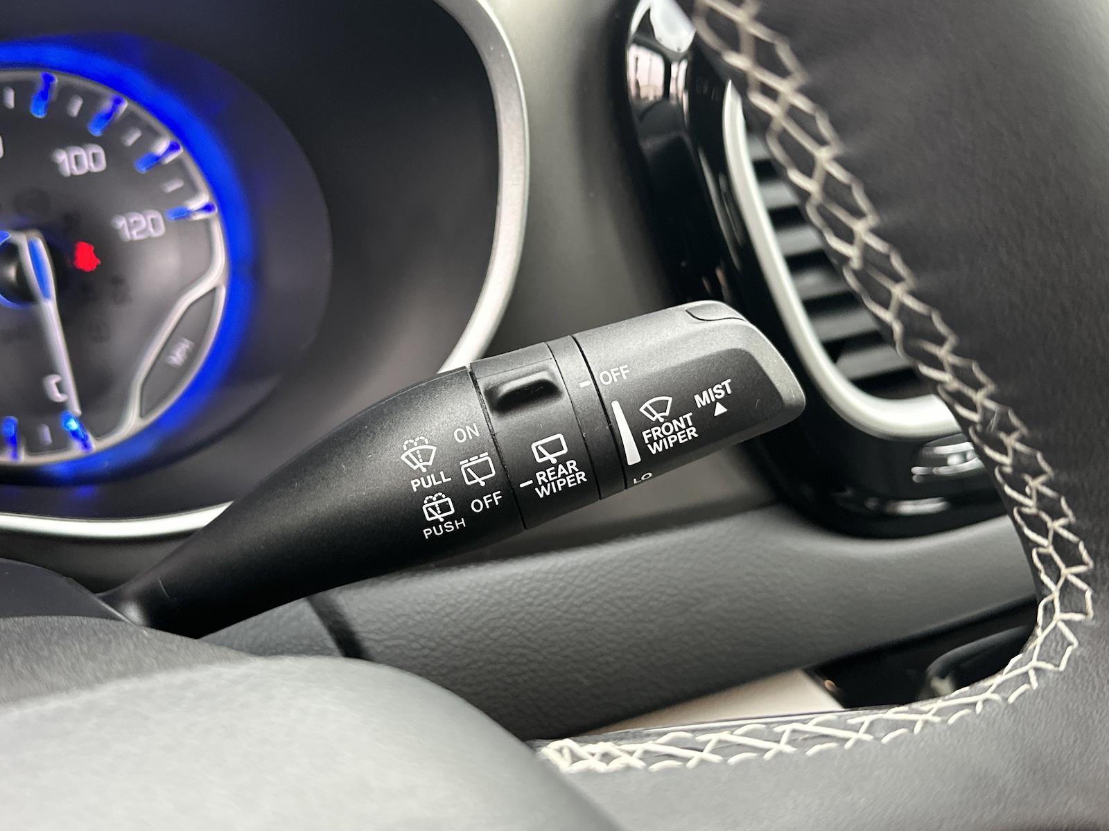 Used 2024 Chrysler Pacifica - photo 21
