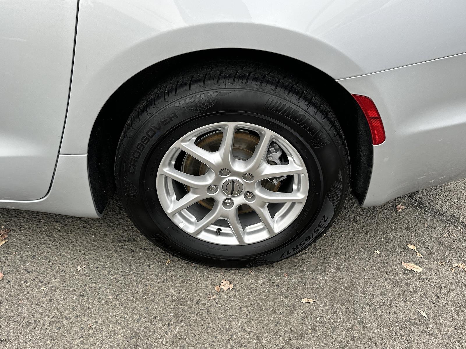 Used 2024 Chrysler Pacifica - photo 27