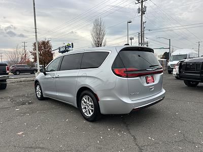 2024 Chrysler Pacifica FWD Minivan for sale #B4685 - photo 2