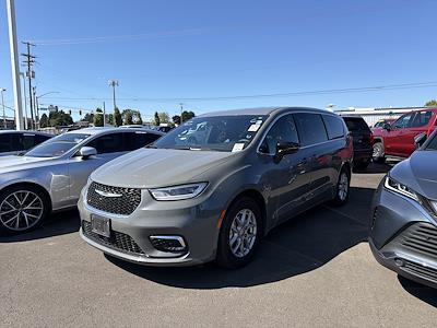 2025 Chrysler Pacifica FWD Minivan for sale #B4759 - photo 1