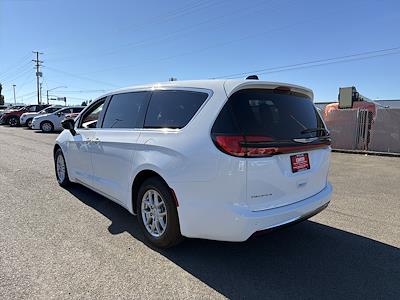2025 Chrysler Pacifica FWD Minivan for sale #B4765 - photo 2