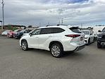2022 Toyota Highlander AWD SUV for sale #J2007A - photo 2