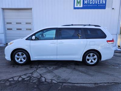 2013 Toyota Sienna 4x2 Minivan for sale #C1409AA - photo 2