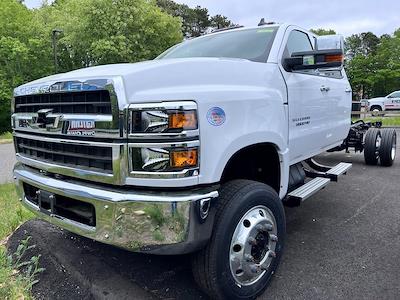New 2024 Chevrolet Silverado 5500 LT Crew Cab 4WD Cab Chassis for sale #TRK24580 - photo 1