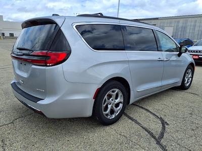 2023 Chrysler Pacifica FWD Minivan for sale #P9088 - photo 2