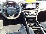 Used 2024 Chrysler Pacifica Select Minivan for sale #P9256 - photo 8
