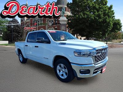 Used 2025 Ram 1500 - photo 1