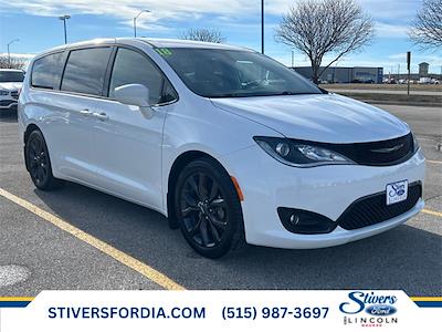 2018 Chrysler Pacifica FWD, Minivan for sale #D8039A - photo 1