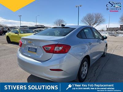 Used 2017 Chevrolet Cruze - photo 1