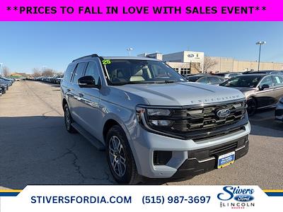 Used 2025 Ford Expedition - photo 1