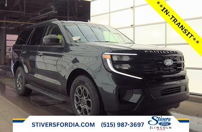Used 2025 Ford Expedition - photo 1