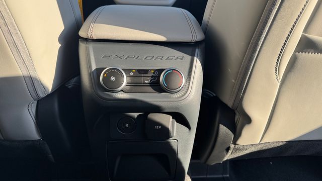 New 2026 Ford Explorer - photo 17