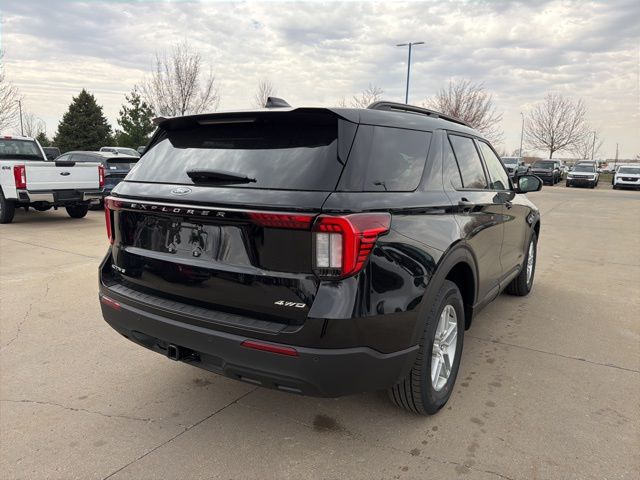 New 2026 Ford Explorer - photo 2