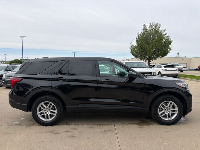 New 2026 Ford Explorer - photo 2