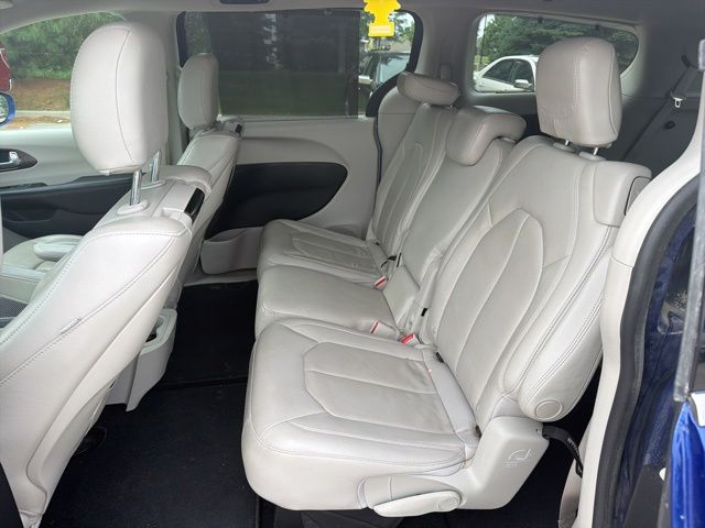 Used 2019 Chrysler Pacifica - photo 18
