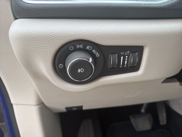 Used 2019 Chrysler Pacifica - photo 24