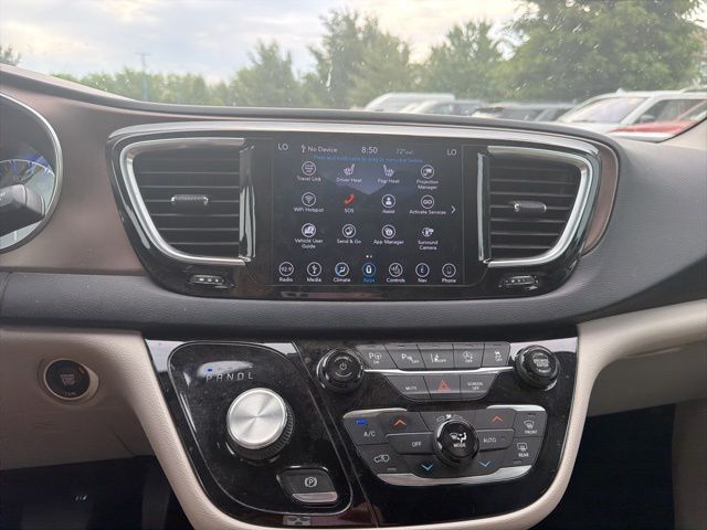 Used 2019 Chrysler Pacifica - photo 26