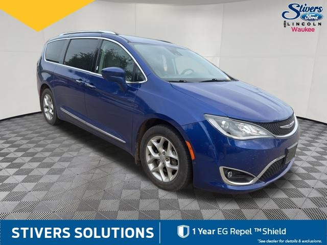 Used 2019 Chrysler Pacifica - photo 2